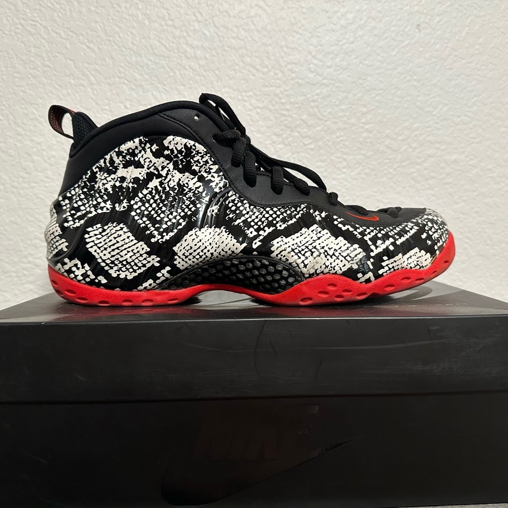 Nike Black and White Snakeskin Sneakers with Red Accents